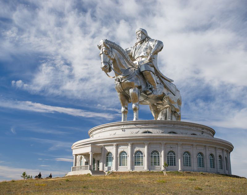 مجسمه چنگیزخان مغول (تموچین) در مغولستان